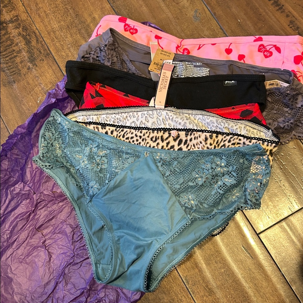 PINK Victoria's Secret  6 pair all new with tag
